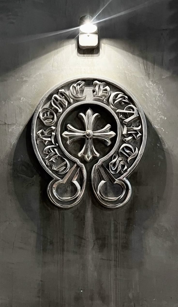 CHROME HEARTS