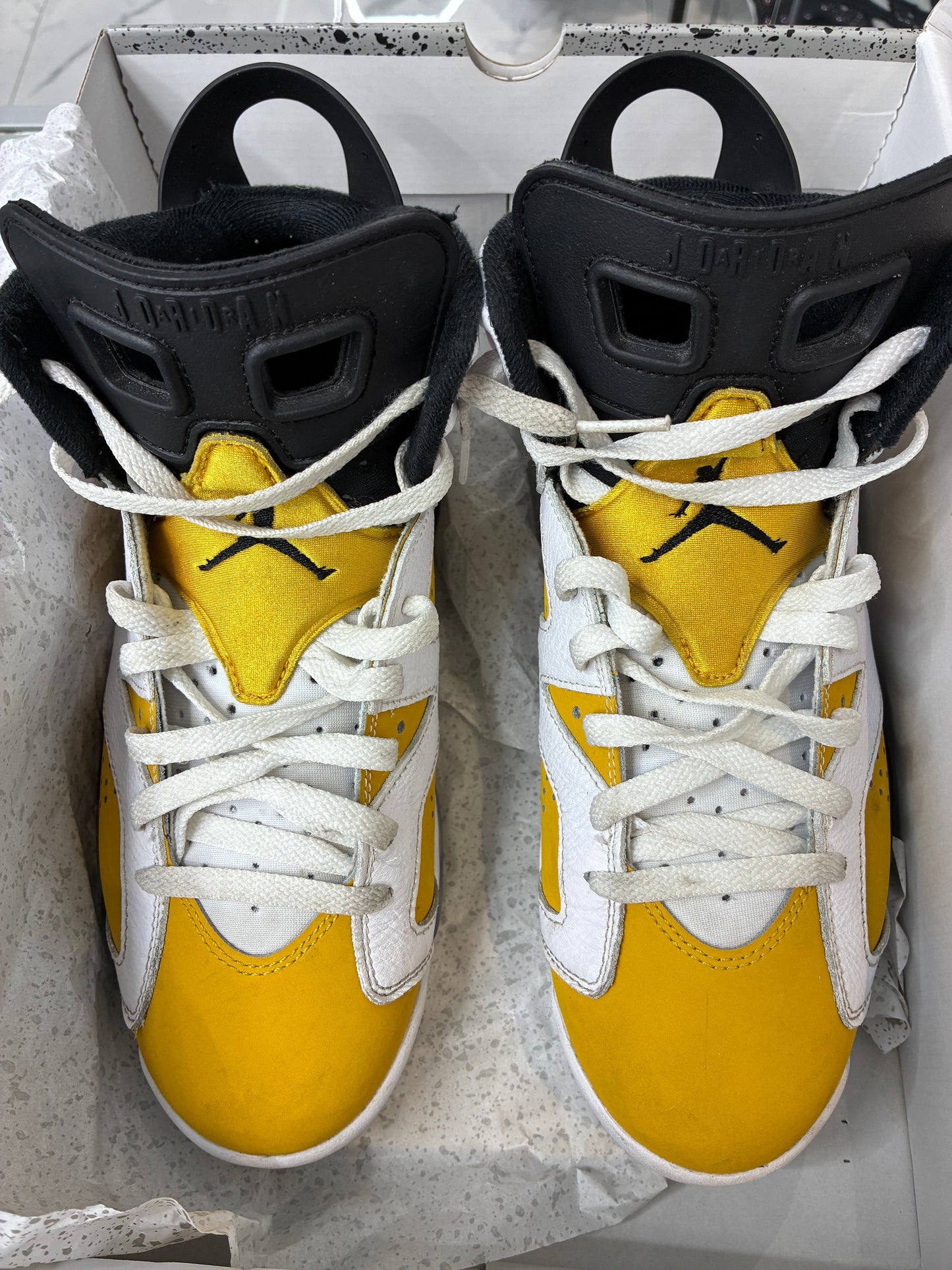 USED Jordan 6 Retro Yellow Ochre