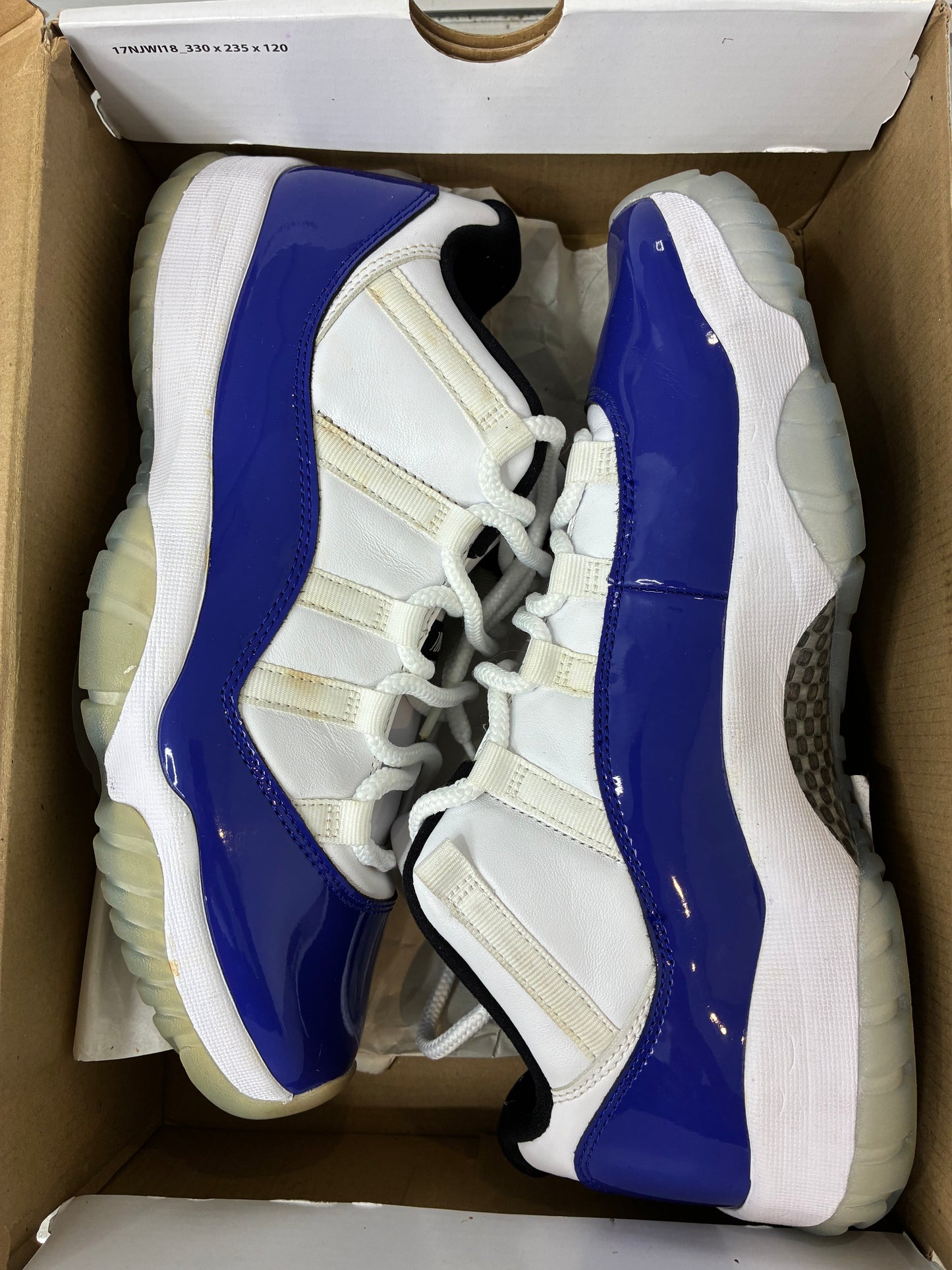 USED Jordan 11 Retro Low White Concord (Women's)