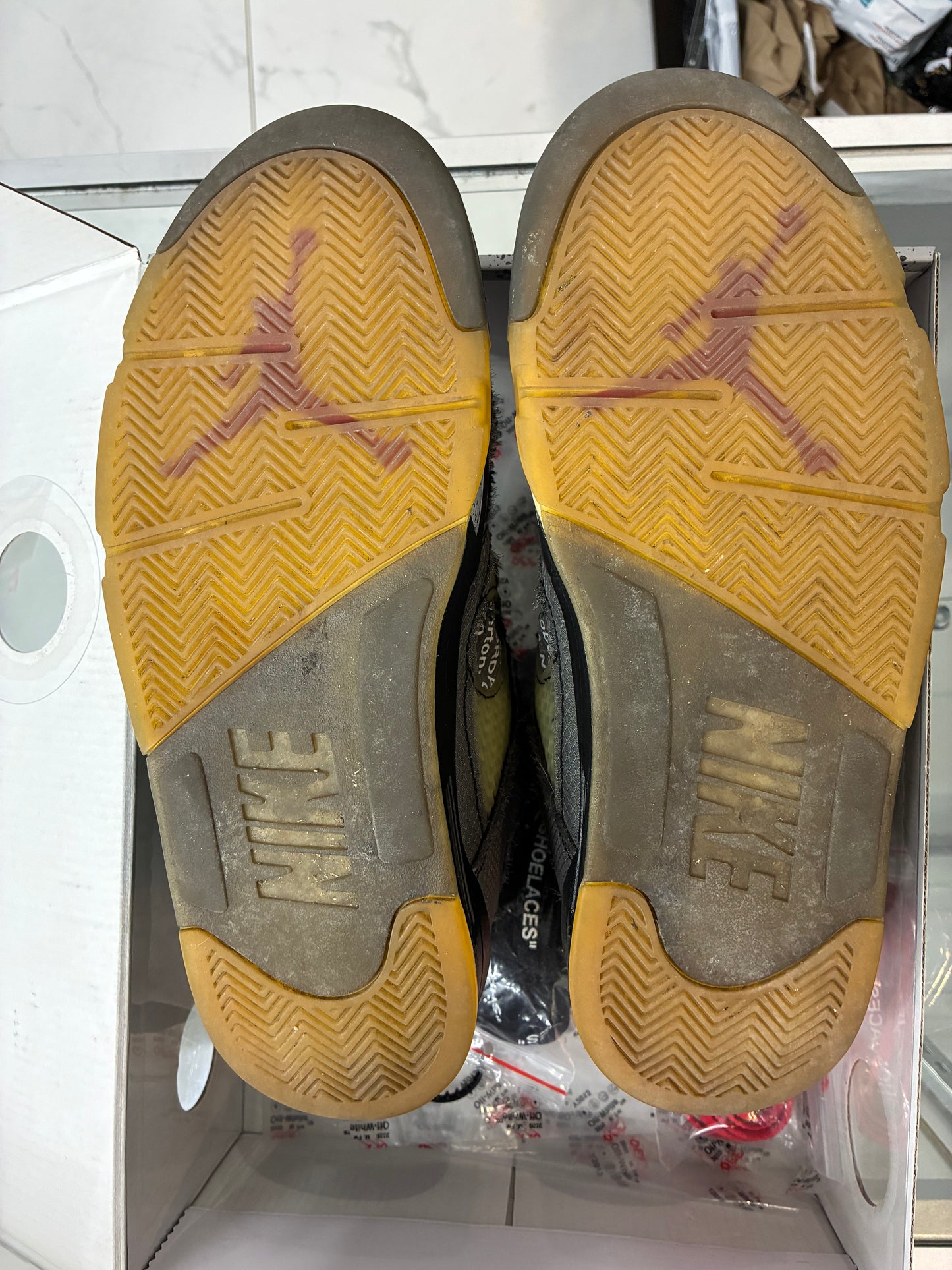 USED Jordan 5 RetroOff-White Muslin